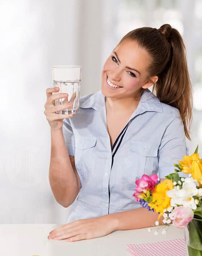 Ujë i pastër nga Kolumbia e Kamelotit